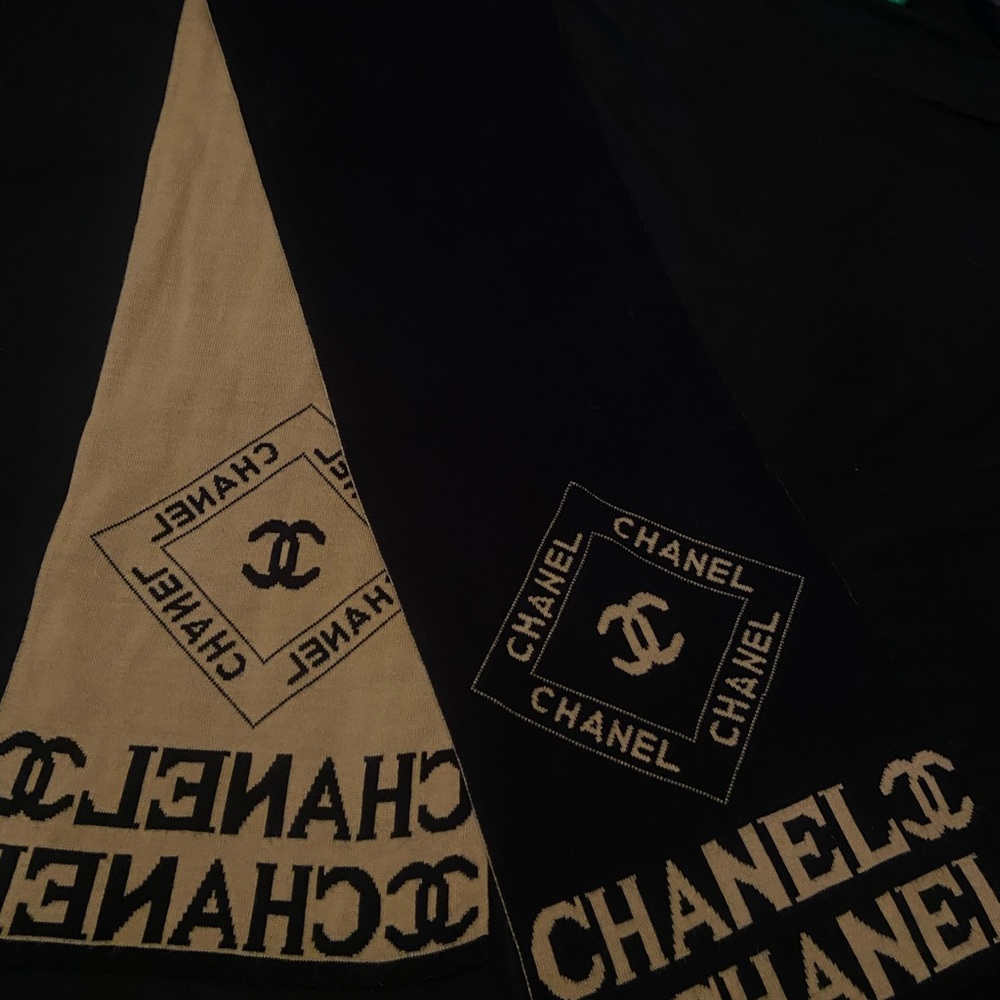 Vintage CHANEL scarf